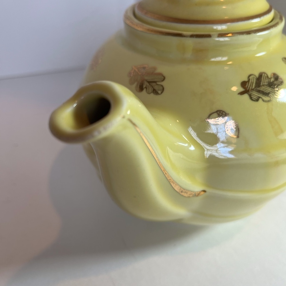 Vintage Hall USA Teapot with Hook Lid - Picture 11 of 11